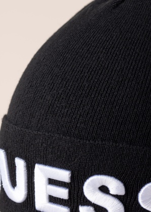 Guess žieminė kepurė Maxi Logotipas