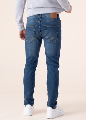 Diverse džinsai Sheldon