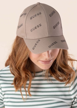 Guess kepurė
