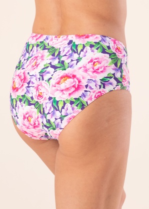 Trofe maudymosi kelnaitės