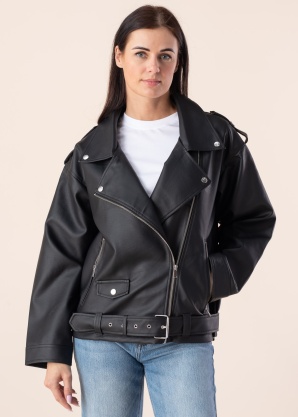 Noisy May striukė Paulina