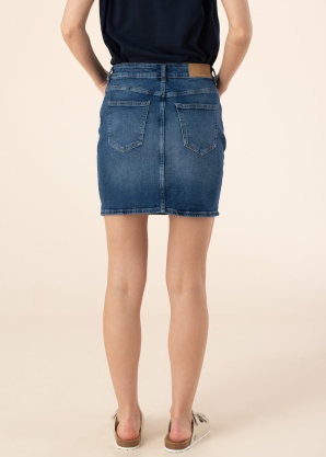 Noisy May sijonas Malinda