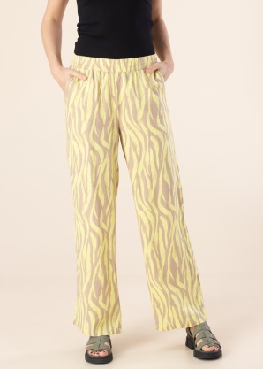 b.young kelnės Falakka