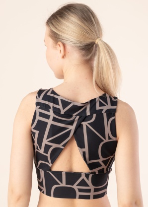 Only Play sportinė palaidinė Font