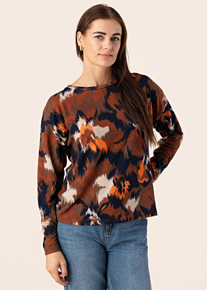 b.young palaidinė Pieta