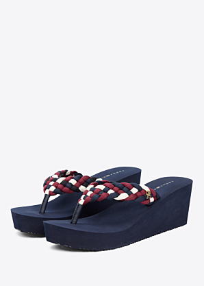 Tommy Hilfiger šlepetės per pirštą