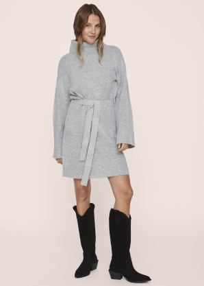 Vila megzta suknelė Rolfie