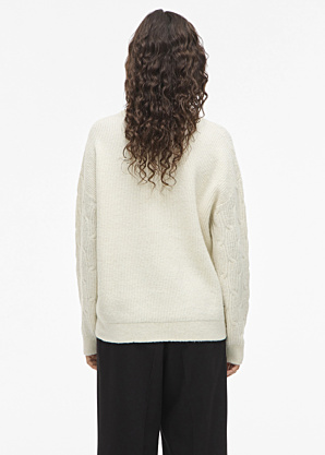 Vila megztinis Lassia