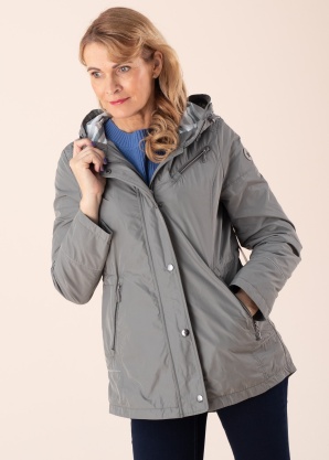 Gil Bret pavasario-rudens striukė