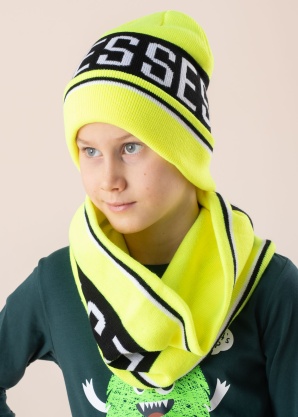 Guess žieminės kepurės ir šaliko komplektas