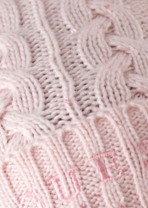 Guess žieminė kepurė