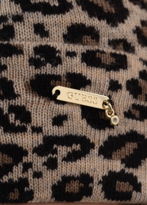 Guess žieminės kepurės ir šaliko komplektas