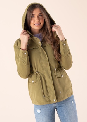 Only pavasario-rudens striukė Newstarline