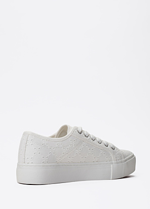 Only laisvalaikio batai Noomi