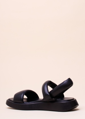 Molly Bessa basutės