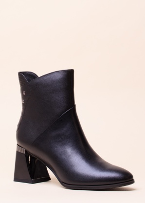 Loretta Vitale aulinukai