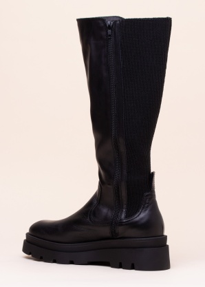 Musse & Cloud batai Madona