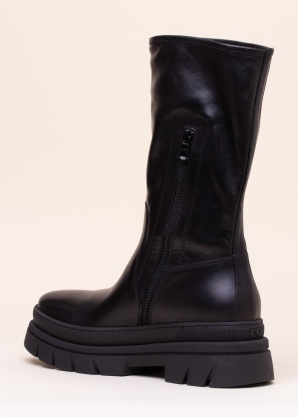 NeroGiardini batai Giakarta