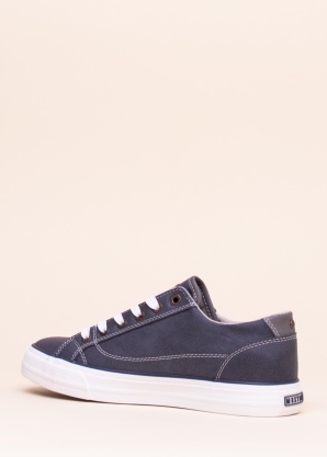 Mustang laisvalaikio batai