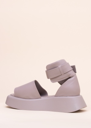 Molly Bessa basutės