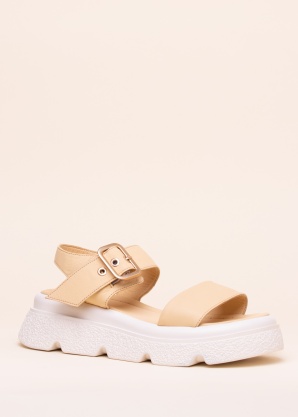 Molly Bessa basutės