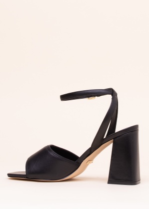 Guess bateliai Kernara