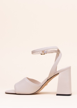 Guess bateliai Kernara