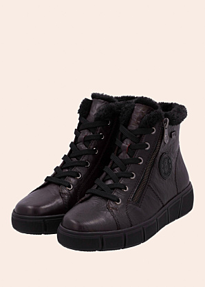 Remonte žieminiai batai