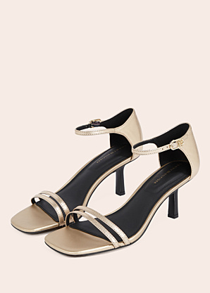 Tommy Hilfiger bateliai