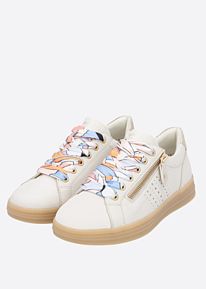 Remonte laisvalaikio batai