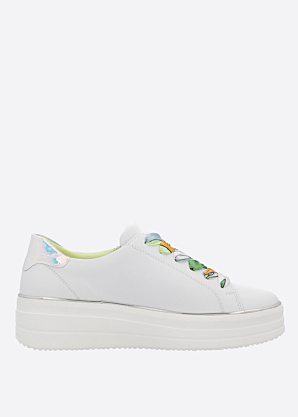 Remonte laisvalaikio batai