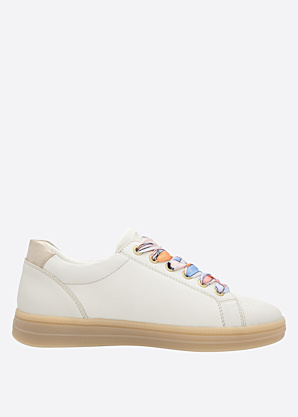 Remonte laisvalaikio batai