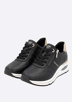 Remonte laisvalaikio bateliai