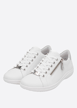 Remonte laisvalaikio bateliai