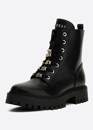 Guess aulinukai Fionaa