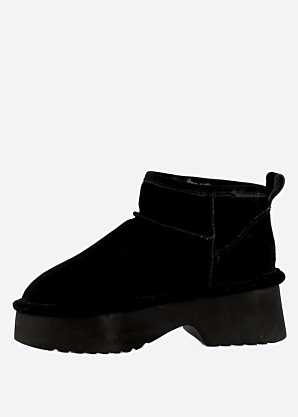 Axelda aulinukai Naples