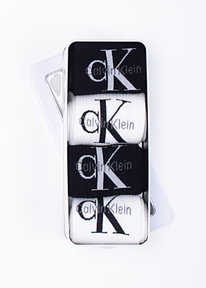Calvin Klein kojines 4 poros dovanų dėžutėje