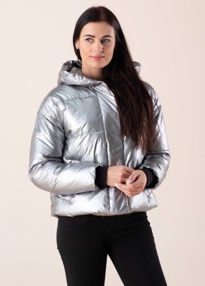 Noisy May striukė Maxima 