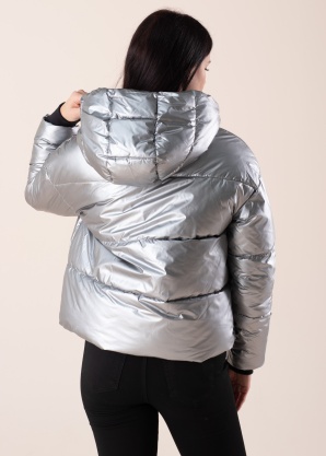 Noisy May striukė Maxima 