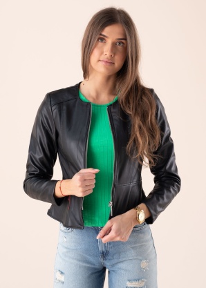 Only striukė Saramy