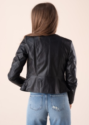 Only striukė Saramy