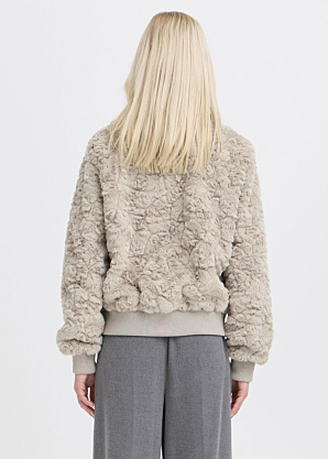 b.young pavasario-rudens striuke Anikea