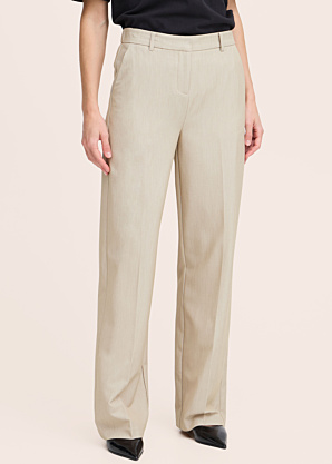 b.young kelnės Danta