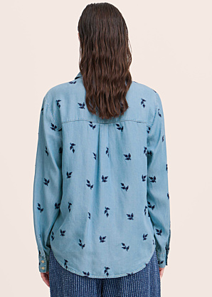 b.young palaidinė Kosmo