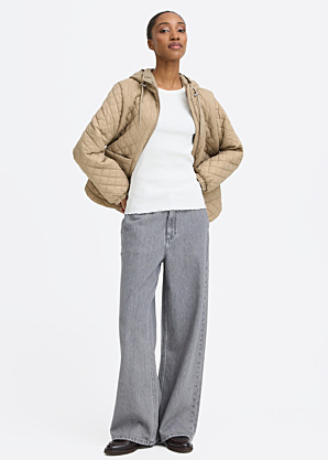 b.young pavasario-rudens striukė Berta