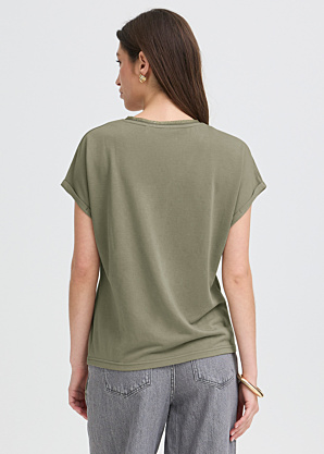 b.young palaidinė Pareesa