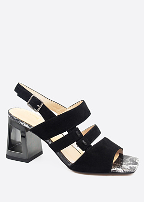 Loretta Vitale bateliai