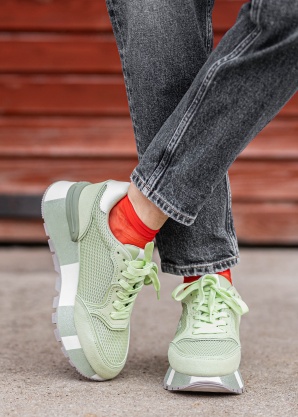 Liu-Jo laisvalaikio bateliai Amazing 25