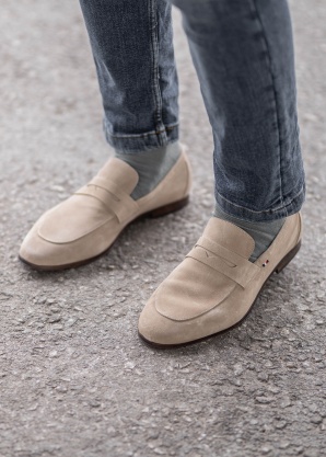 Tommy Hilfiger bateliai