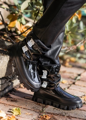 UGG aulinukai Classic Brellah Mini